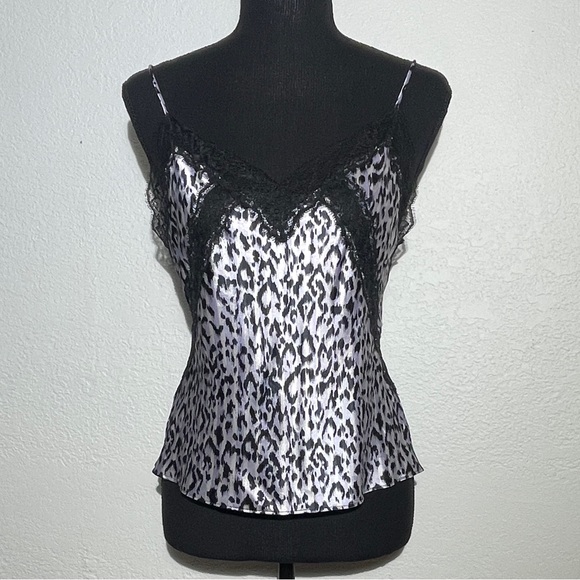 Victoria Secret Top - Picture 1 of 5